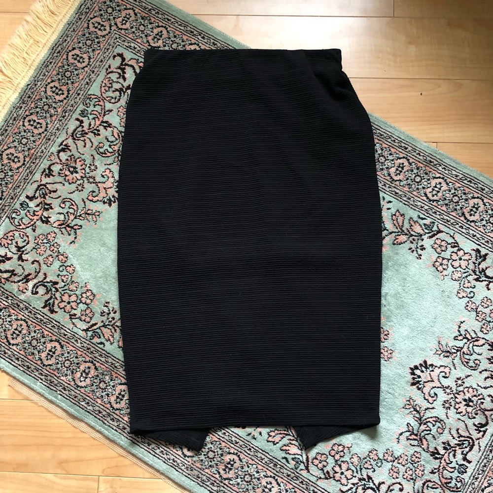 Vero Moda Ribbed Pencil Cutout Skirt - Picture 5 of 7